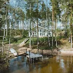Villa Kustaantaehti
