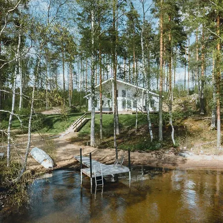 Villa Toeyraeniemi